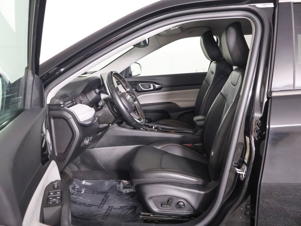 Used 2022 Jeep Compass Limited AWD/4WD image 28