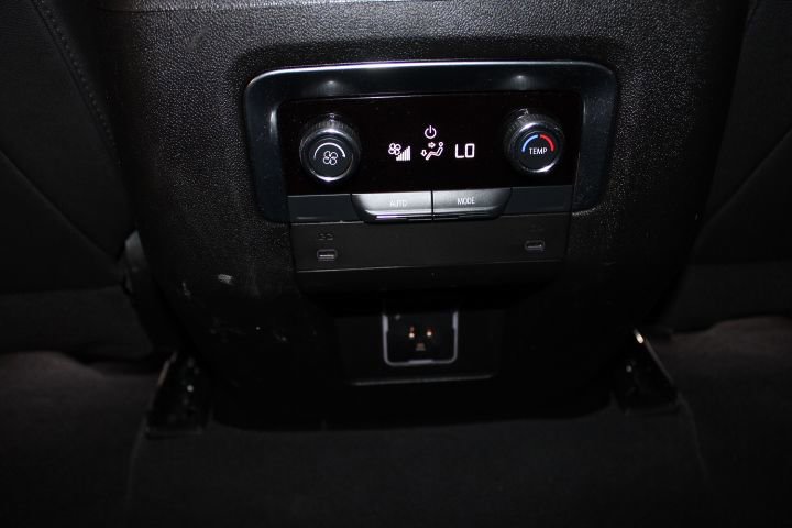 Certified 2025 Chevrolet Suburban Z71 image 24