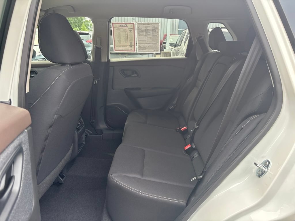 Certified 2023 Nissan Rogue S AWD/4WD image 13
