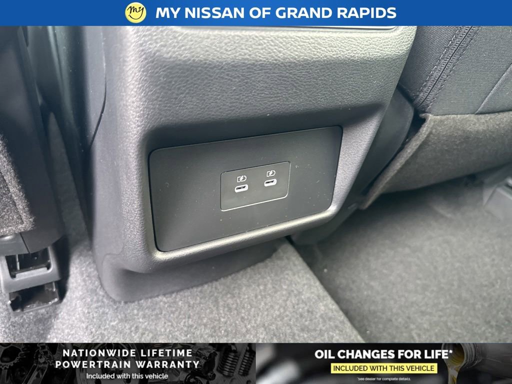 New 2026 Nissan Rogue SV w/ Cold Weather Package AWD/4WD image 10