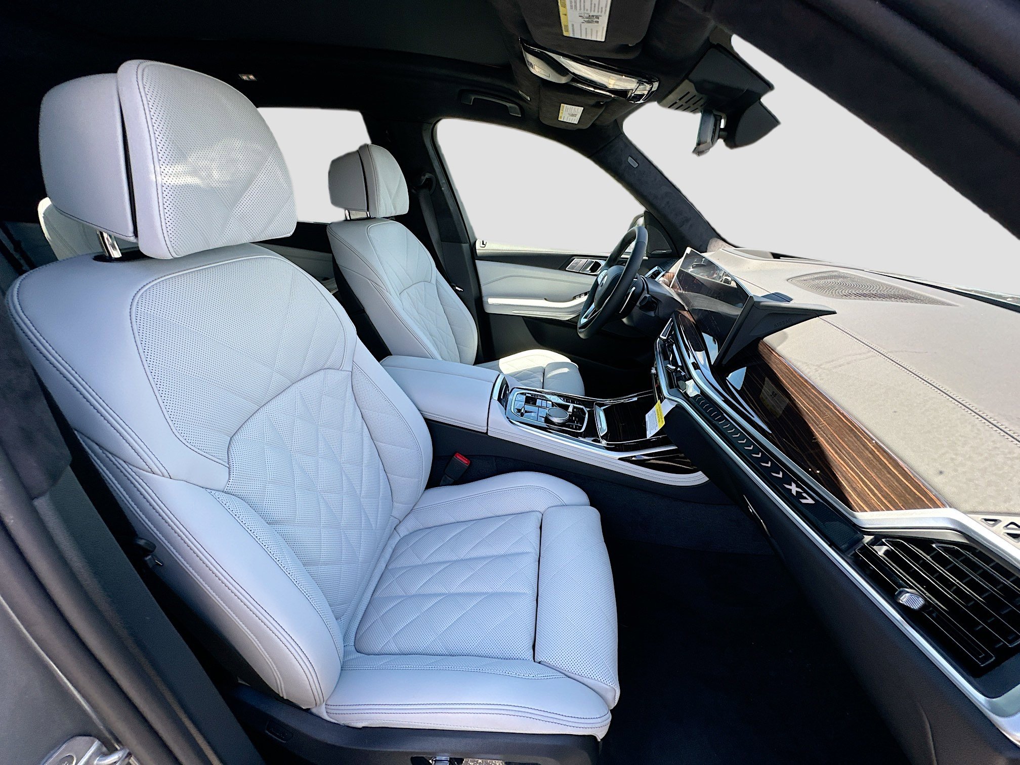 New 2026 BMW X7 xDrive40i w/ Premium Package image 23