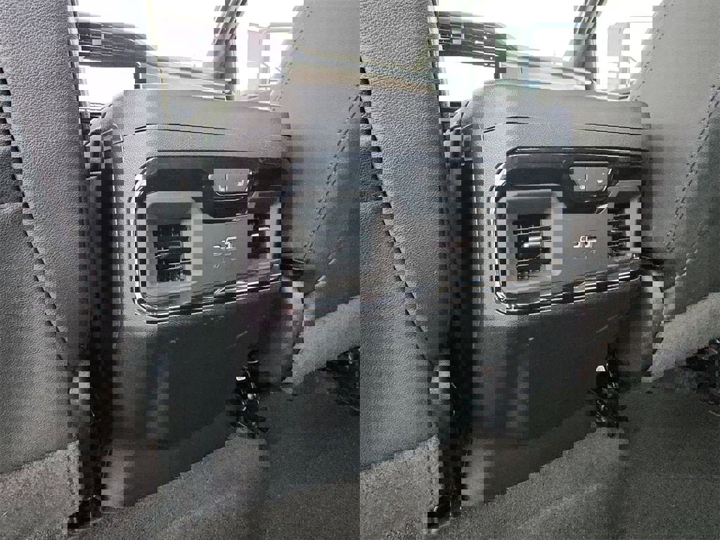 Certified 2025 GMC Sierra 2500 AT4 w/ AT4 Premium Plus Package image 22