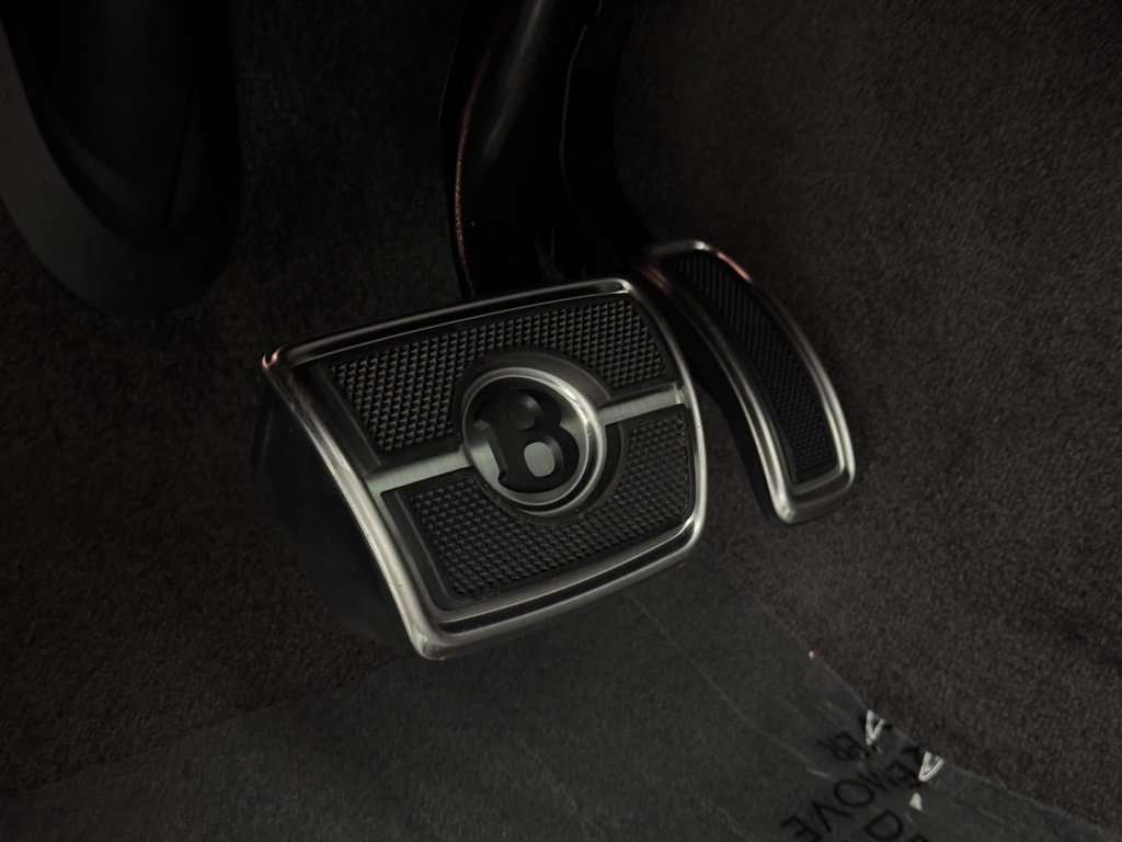 New 2025 Bentley Bentayga image 11