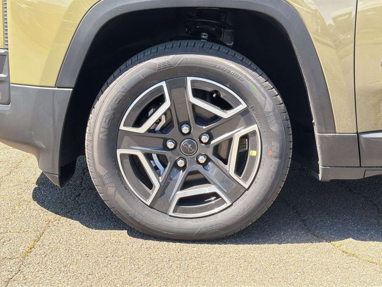New 2026 Jeep Cherokee Laredo AWD/4WD image 10