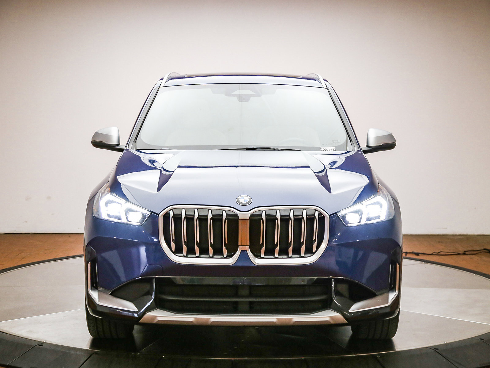 Certified 2024 BMW X1 xDrive28i w/ Convenience Package AWD/4WD image 2