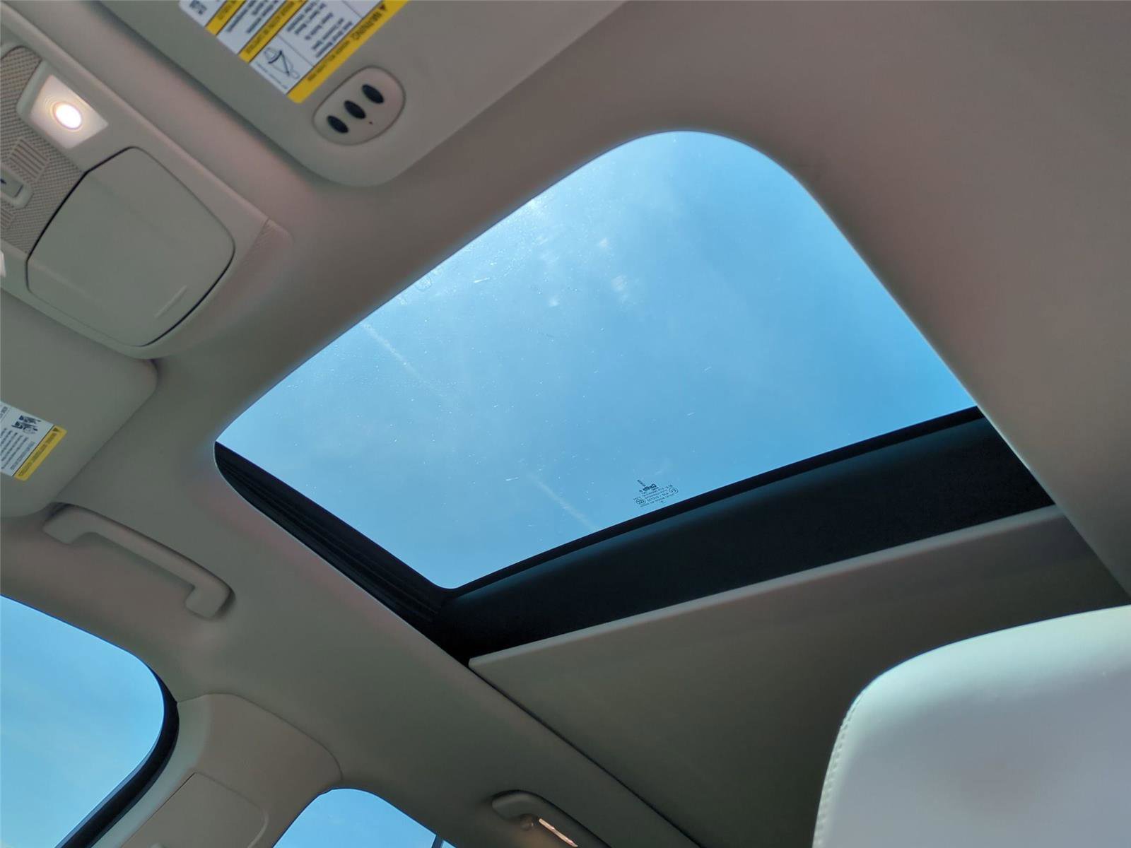 Used 2019 Lincoln MKC Reserve image 10