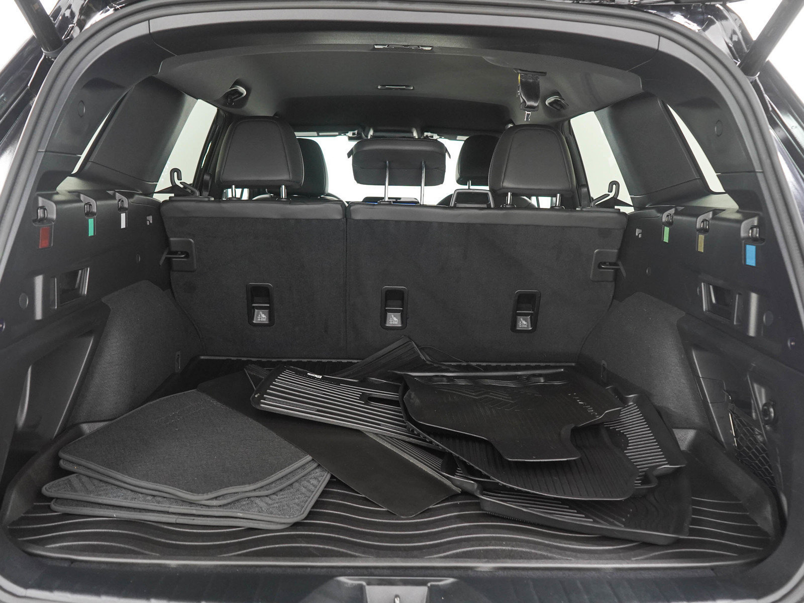 Certified 2026 Subaru Outback Premium AWD/4WD image 9