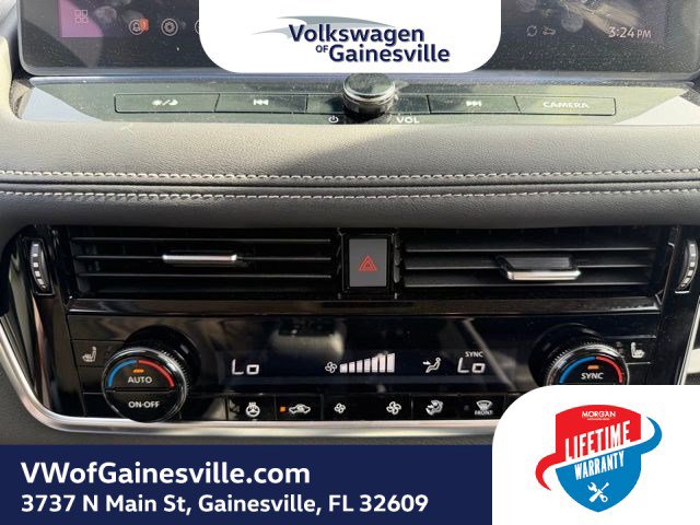 Used 2025 Nissan Rogue SL AWD/4WD image 26