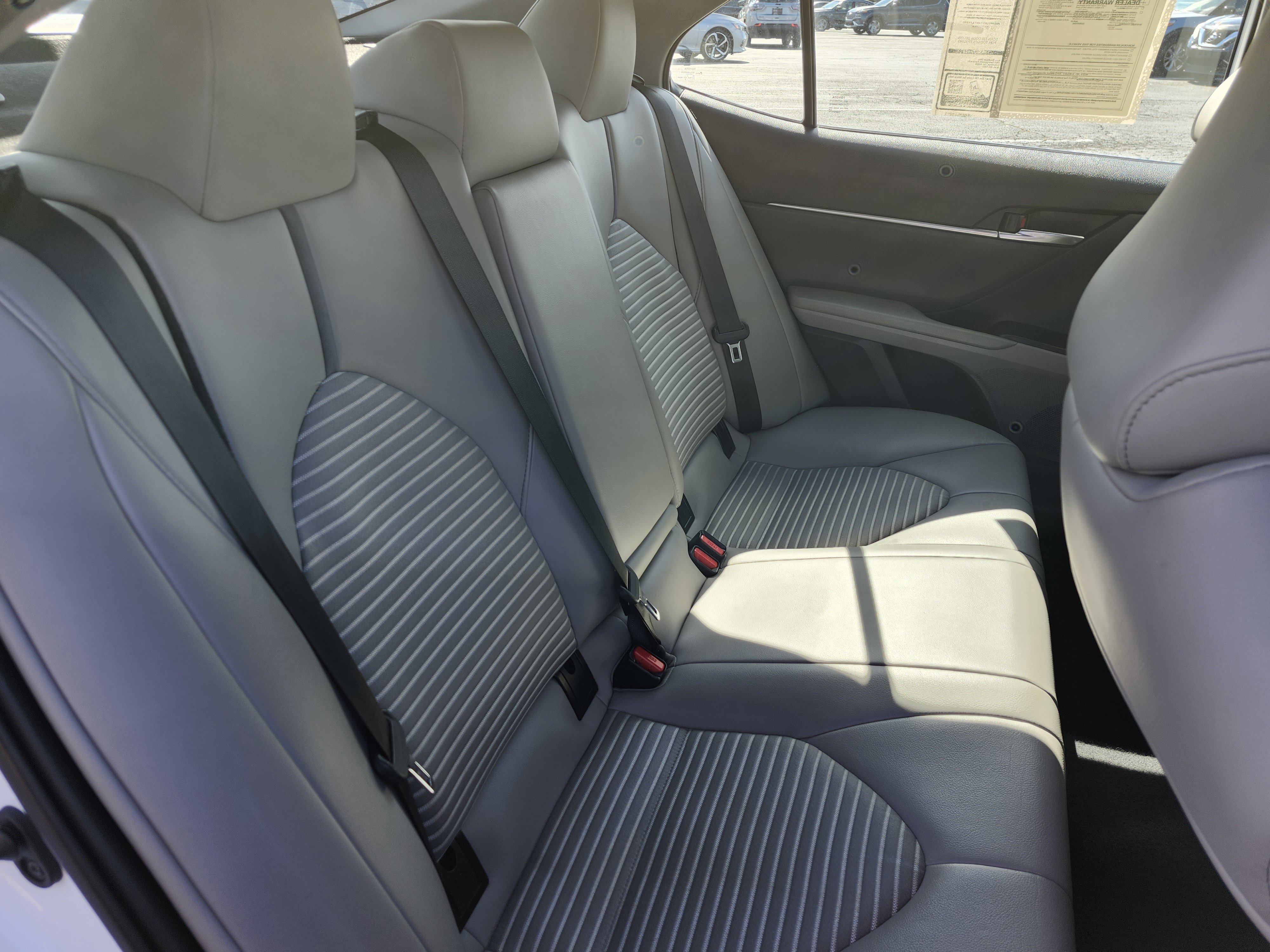 Used 2023 Toyota Camry SE image 14