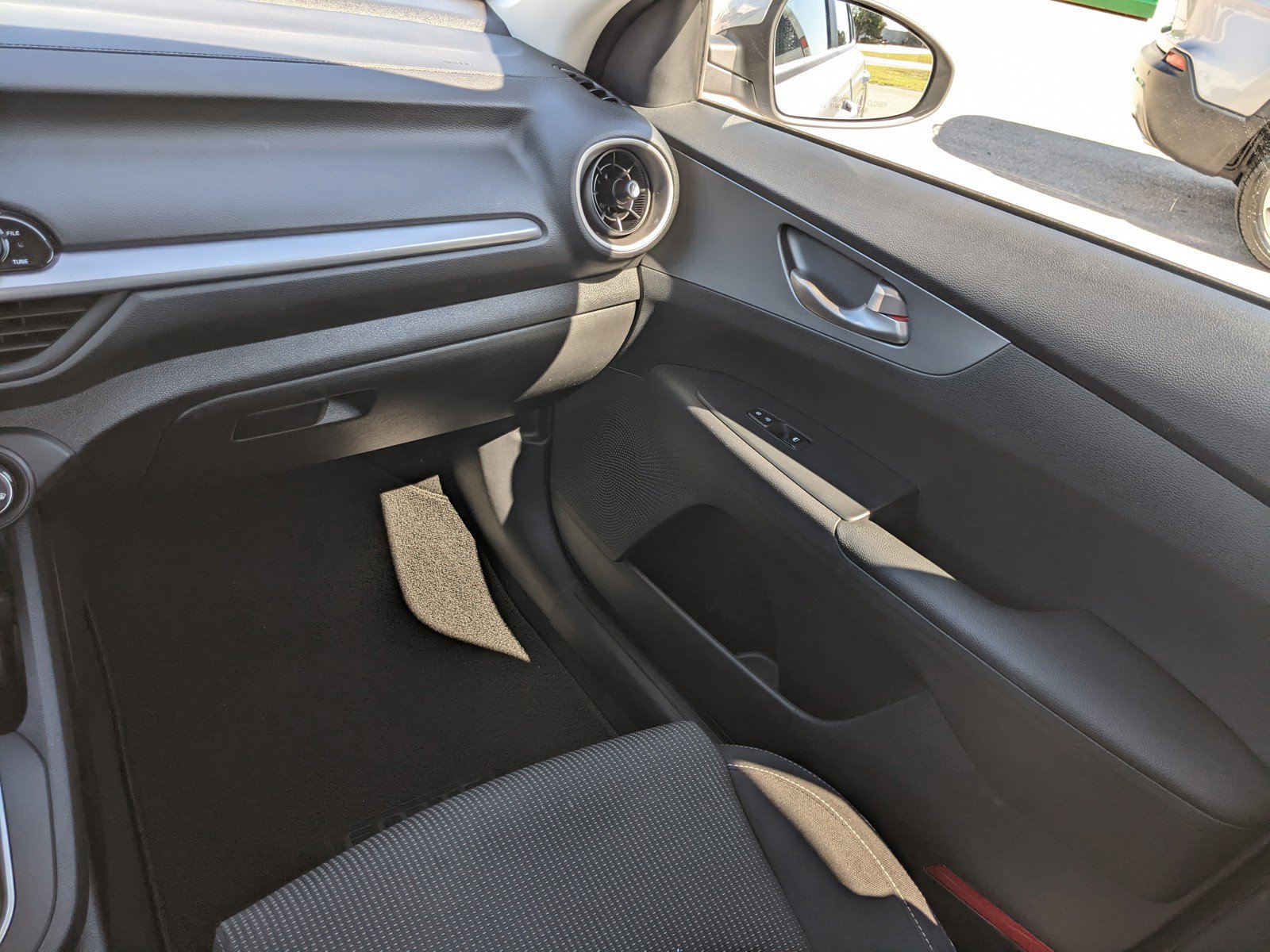 Certified 2021 Kia Forte LXS image 13