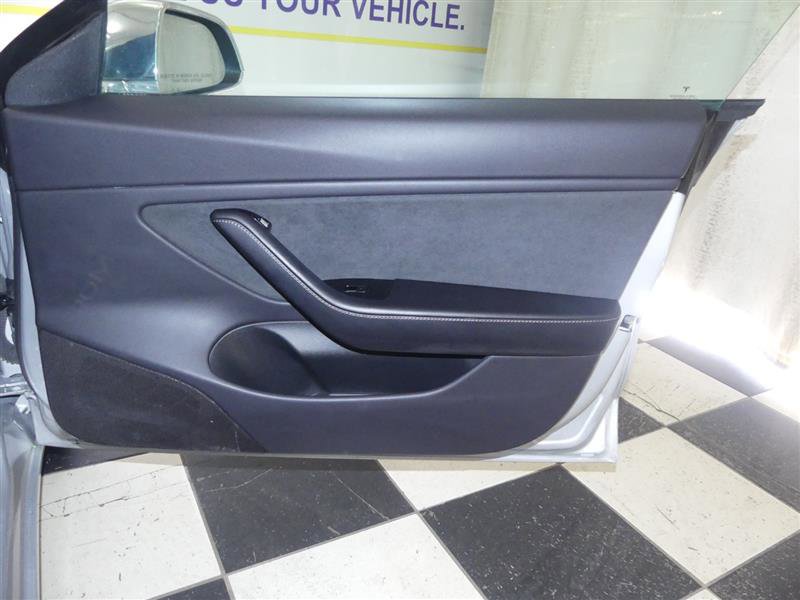 Used 2018 Tesla Model 3 Long Range image 22