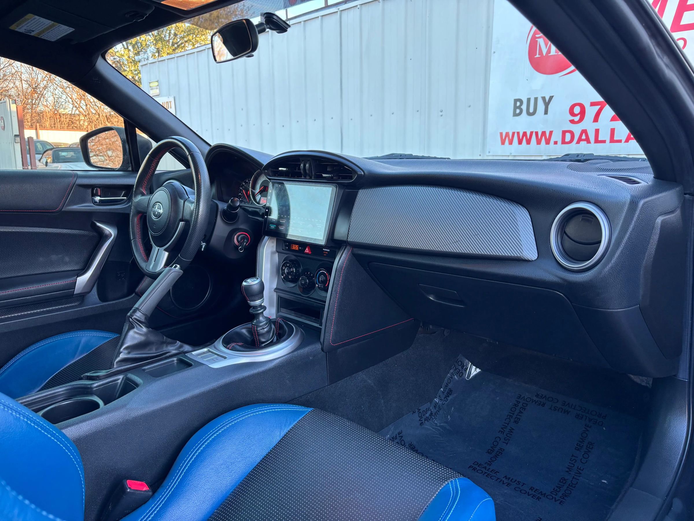 Used 2015 Scion FR-S image 19