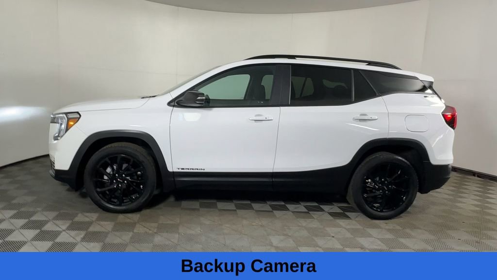 Certified 2023 GMC Terrain SLE w/ Driver Convenience Package image 8