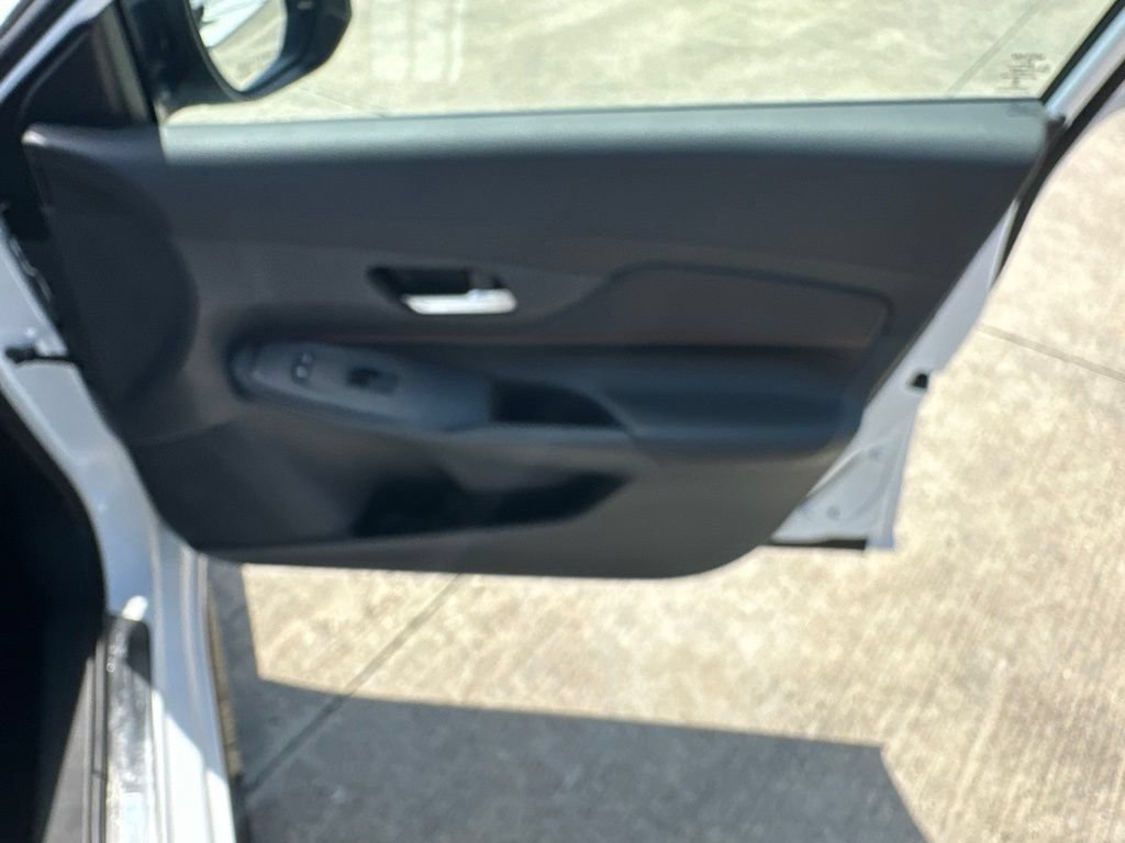 Used 2026 Nissan Sentra SR w/ SR All Weather Package FWD image 34