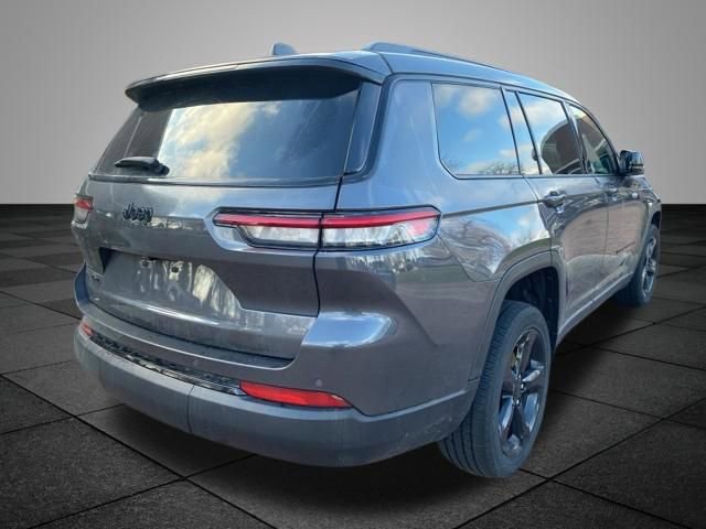 Used 2023 Jeep Grand Cherokee L Laredo AWD/4WD image 14