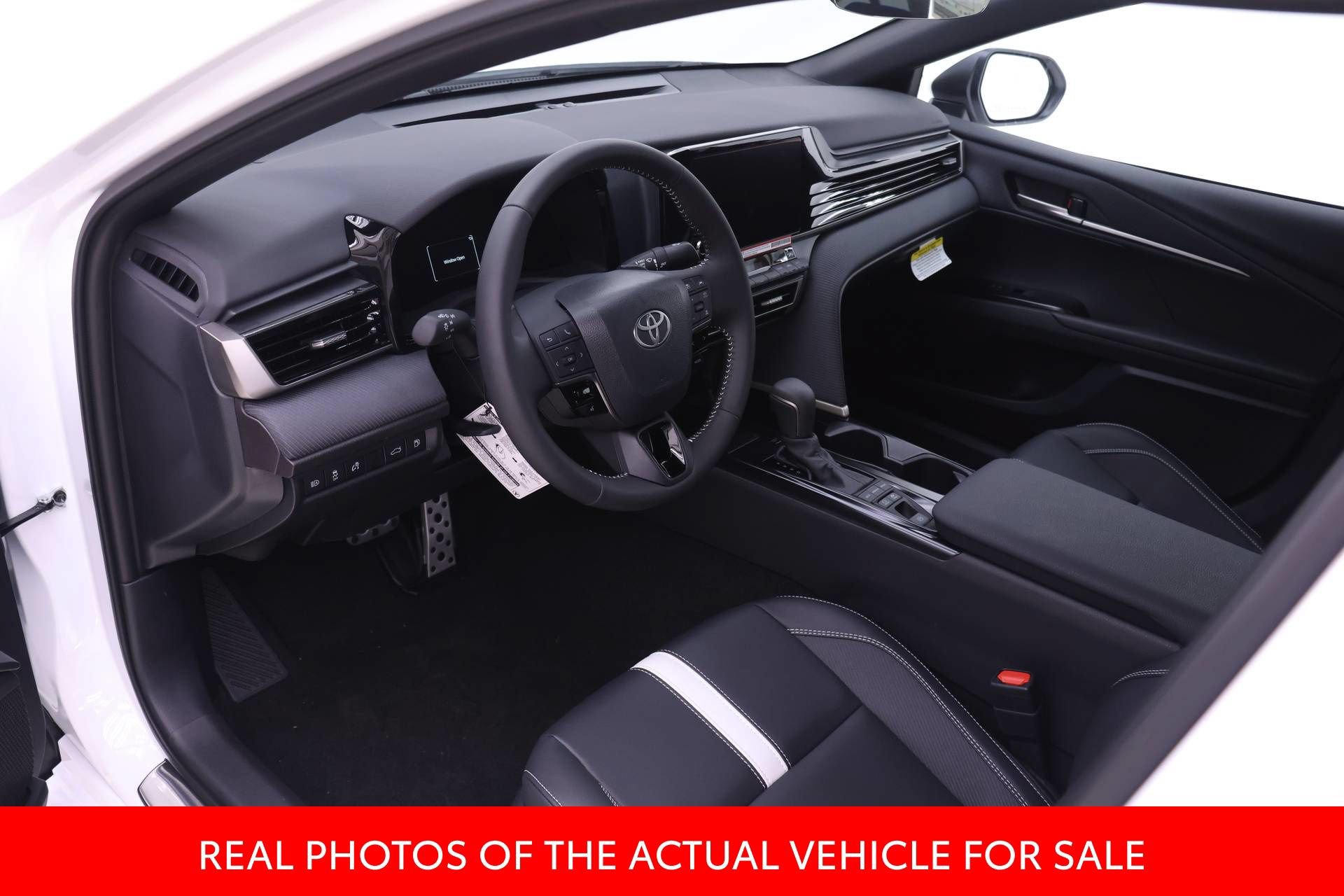 New 2026 Toyota Camry SE FWD image 3