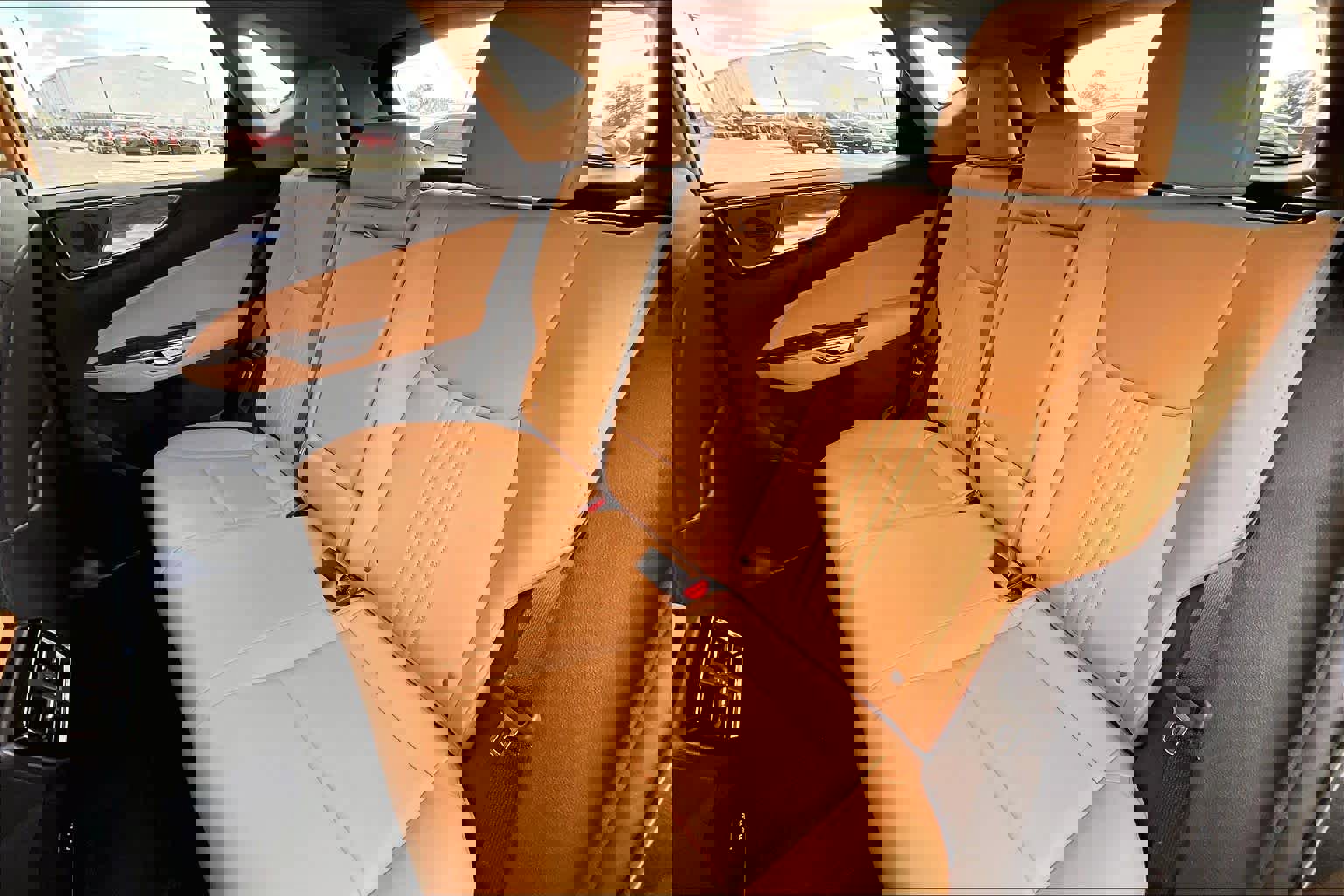 Used 2025 Lexus NX 250 FWD w/ Towing Package (2000 Lbs) image 21