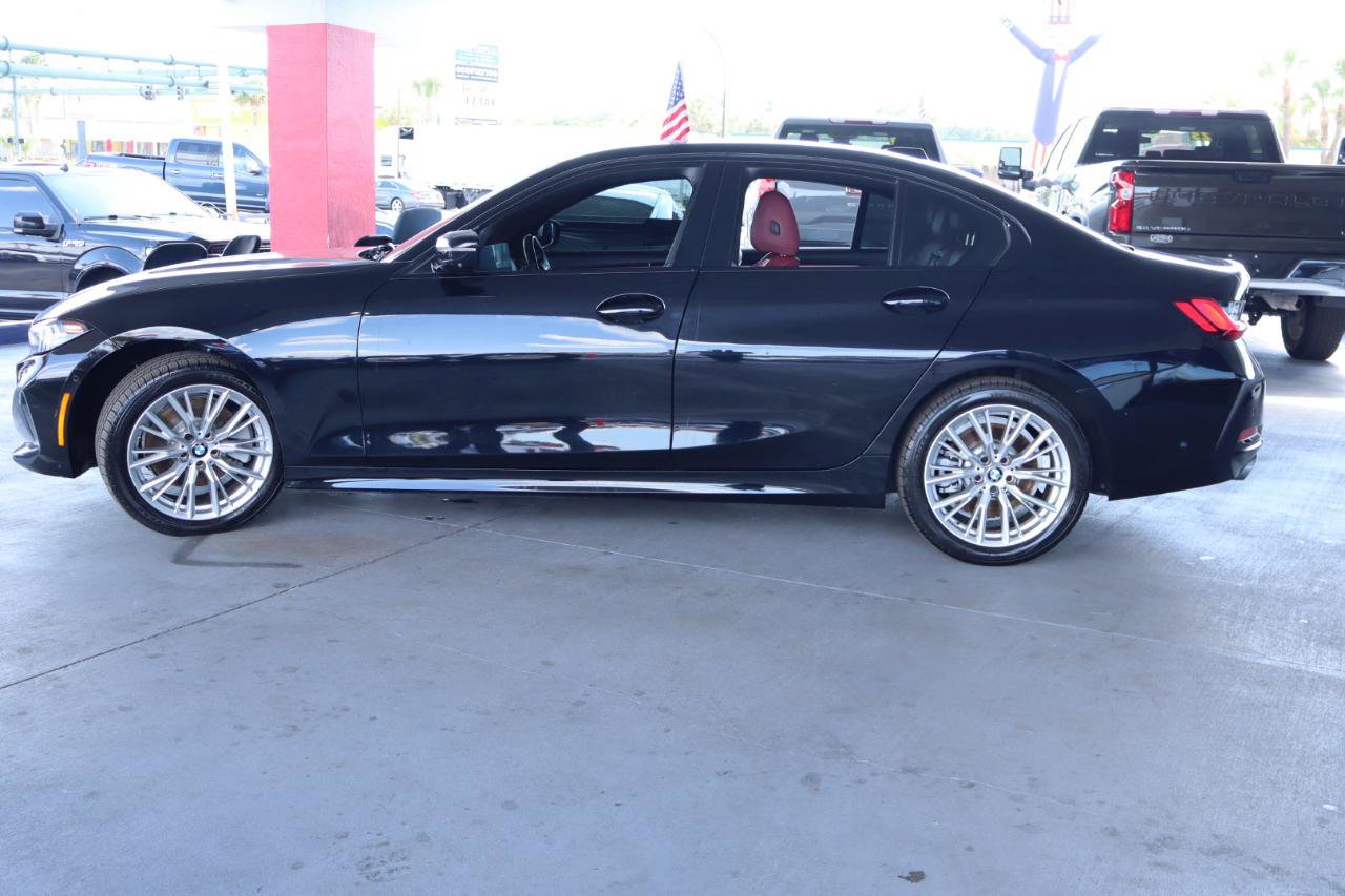 Used 2023 BMW 330i Sedan w/ Premium Package RWD image 10