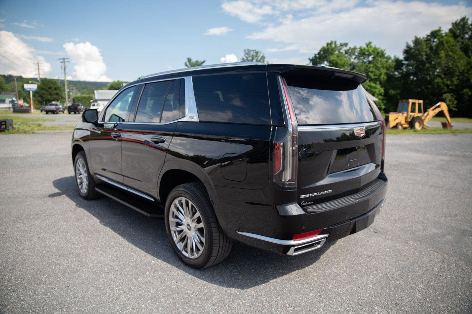 Used 2022 Cadillac Escalade Premium Luxury image 6