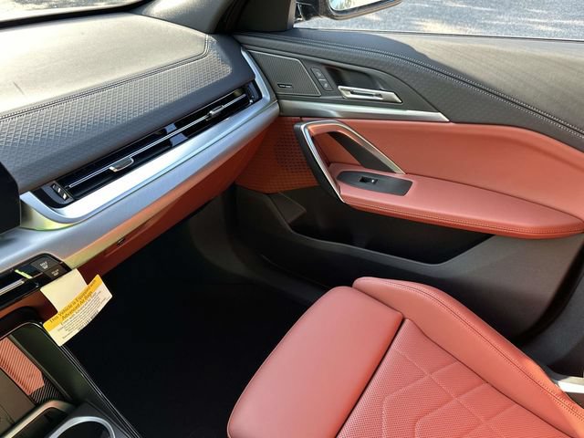 New 2026 BMW X2 xDrive28i w/ Technology Package AWD/4WD image 18