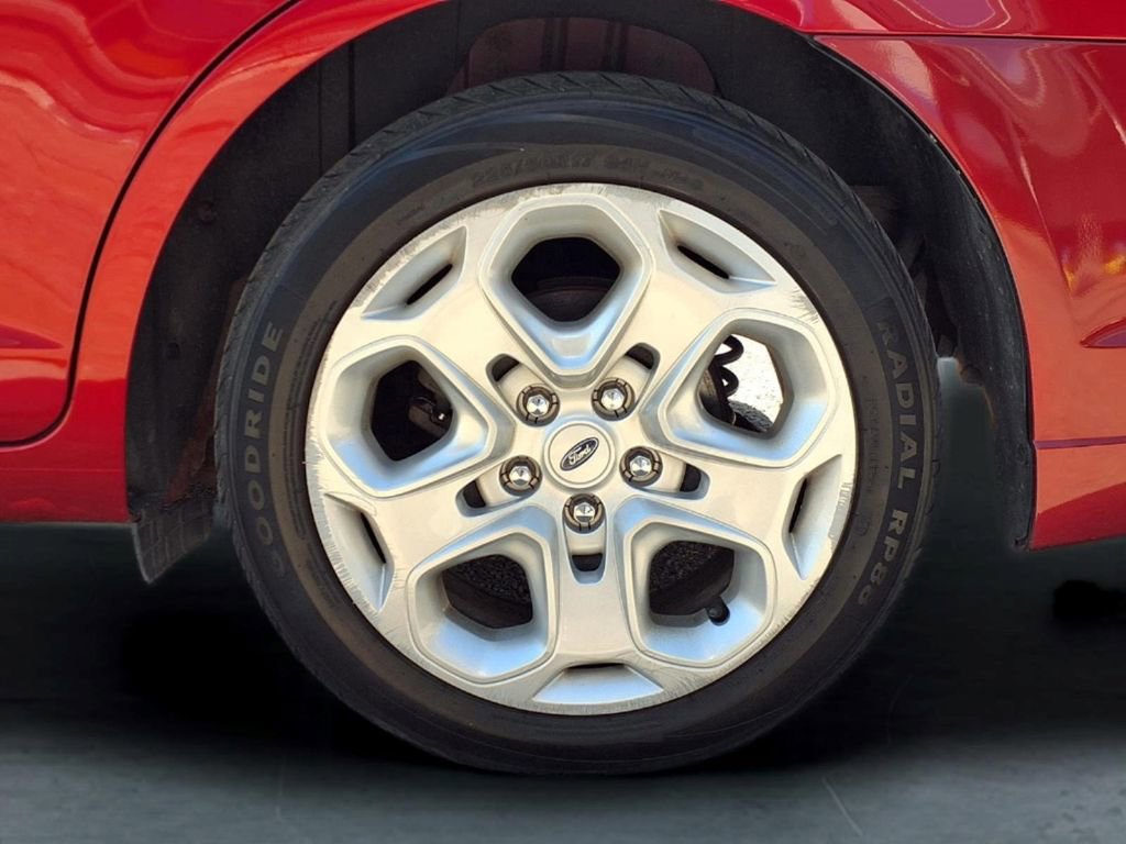 Used 2011 Ford Fusion SE w/ 201A Rapid Spec Order Code image 12