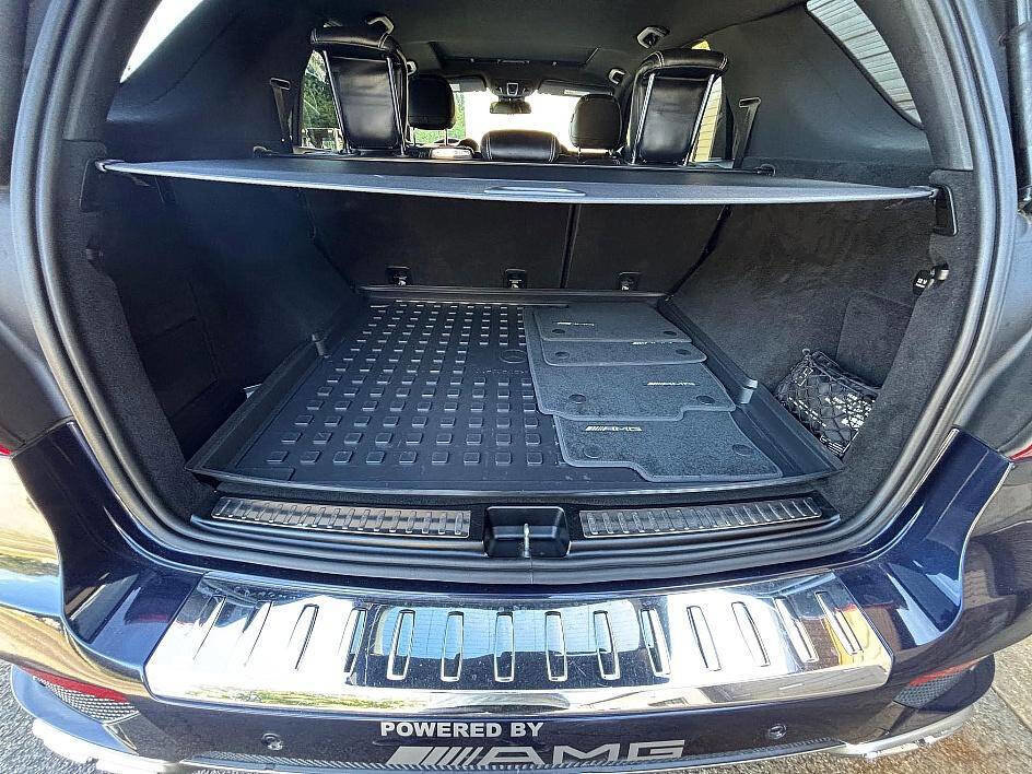 Used 2015 Mercedes-Benz ML 63 AMG 4MATIC image 21