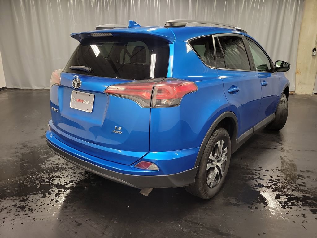 Used 2017 Toyota RAV4 LE image 8
