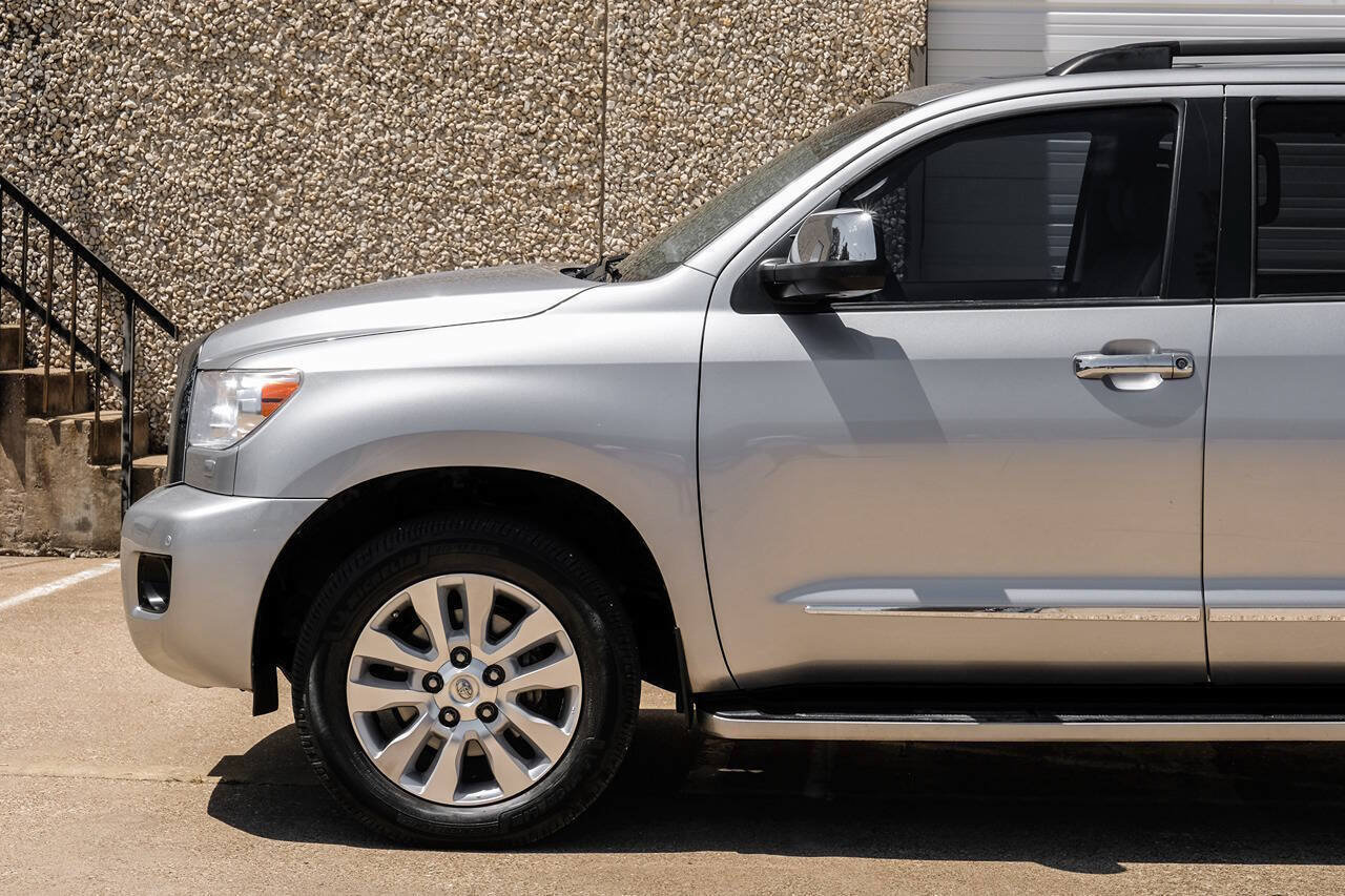 Used 2017 Toyota Sequoia Platinum AWD/4WD image 12