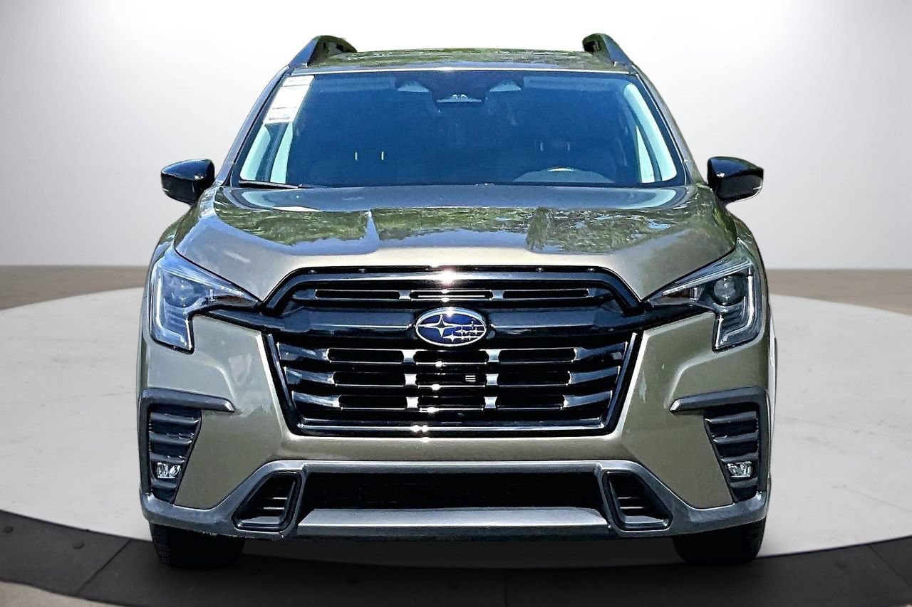 Used 2024 Subaru Ascent Onyx Edition w/ Popular Package Onyx AWD/4WD image 3