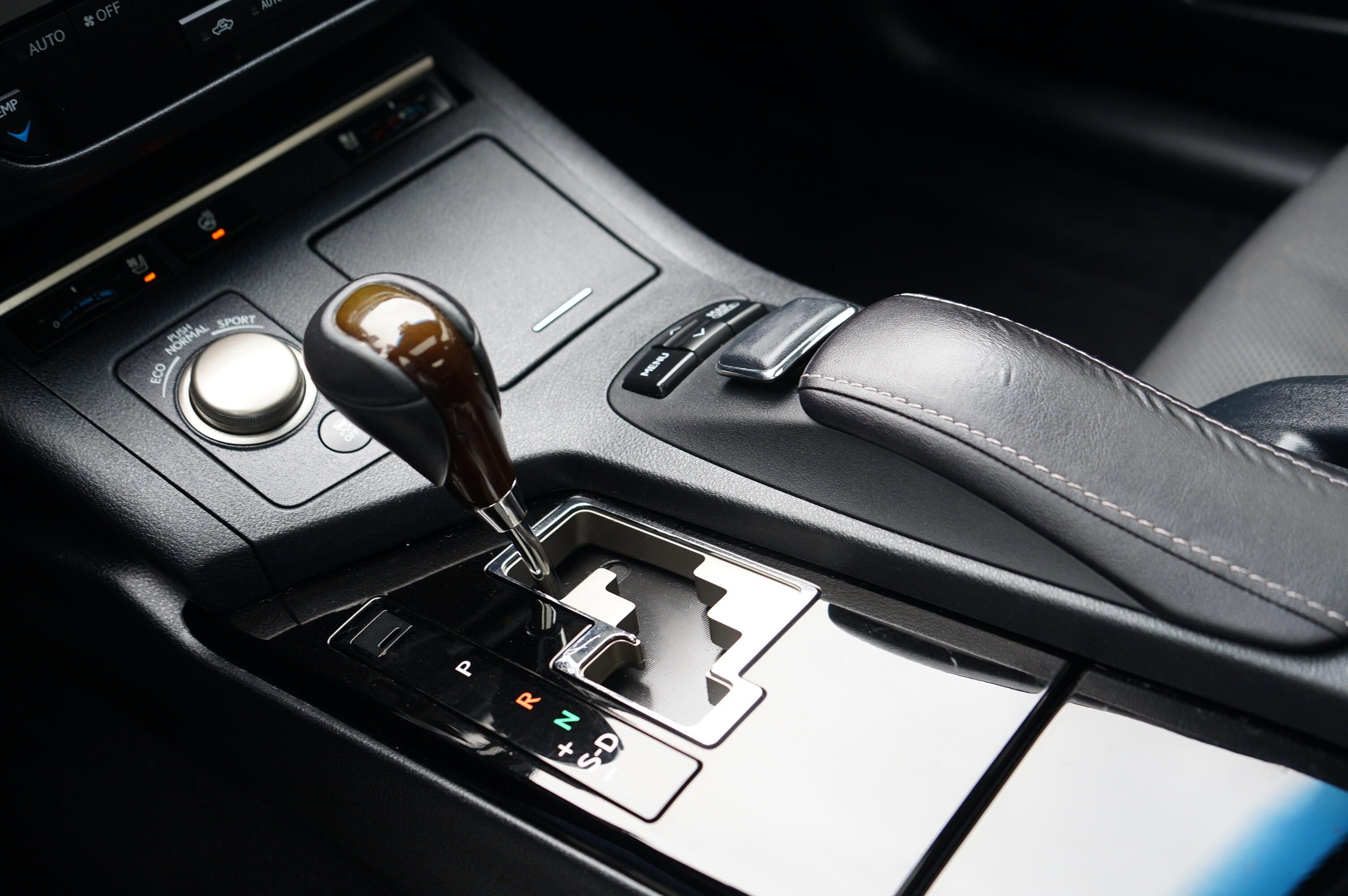 Used 2014 Lexus ES 350 w/ Premium Package FWD image 28