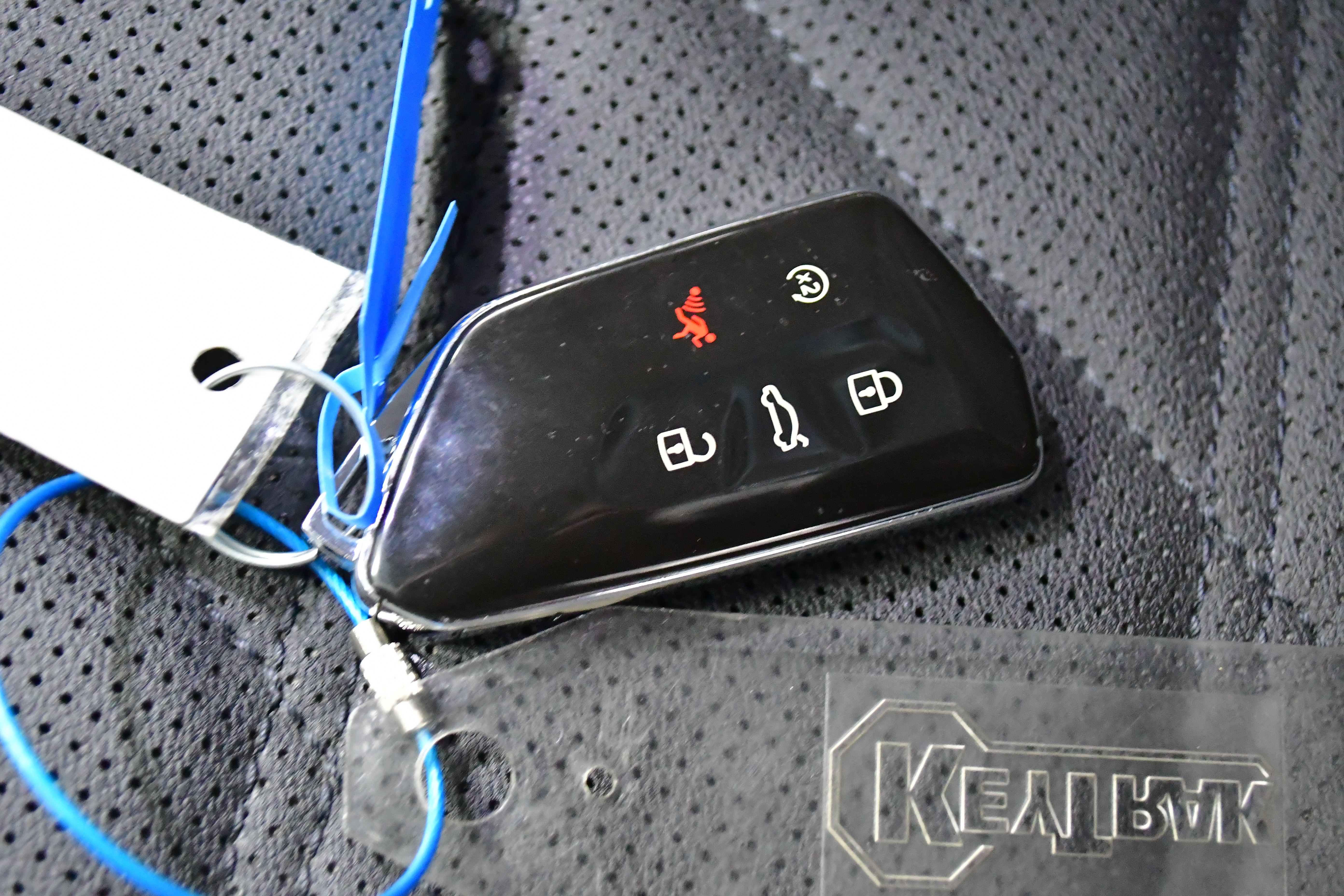 Used 2024 Volkswagen Atlas SE AWD/4WD image 33