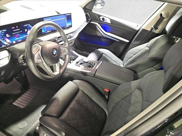 Used 2026 BMW X7 xDrive40i AWD/4WD image 17