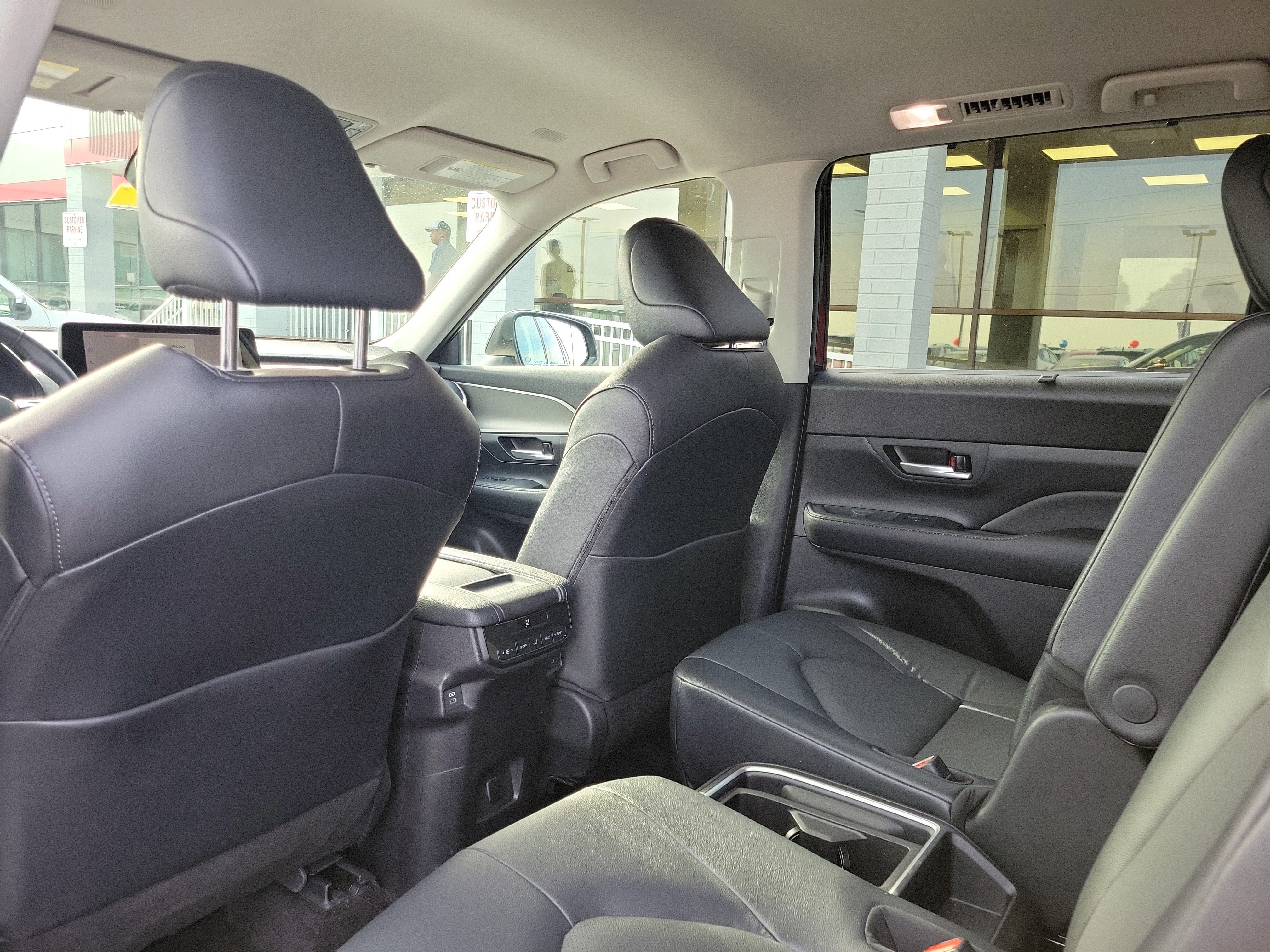 Used 2025 Toyota Grand Highlander AWD image 14
