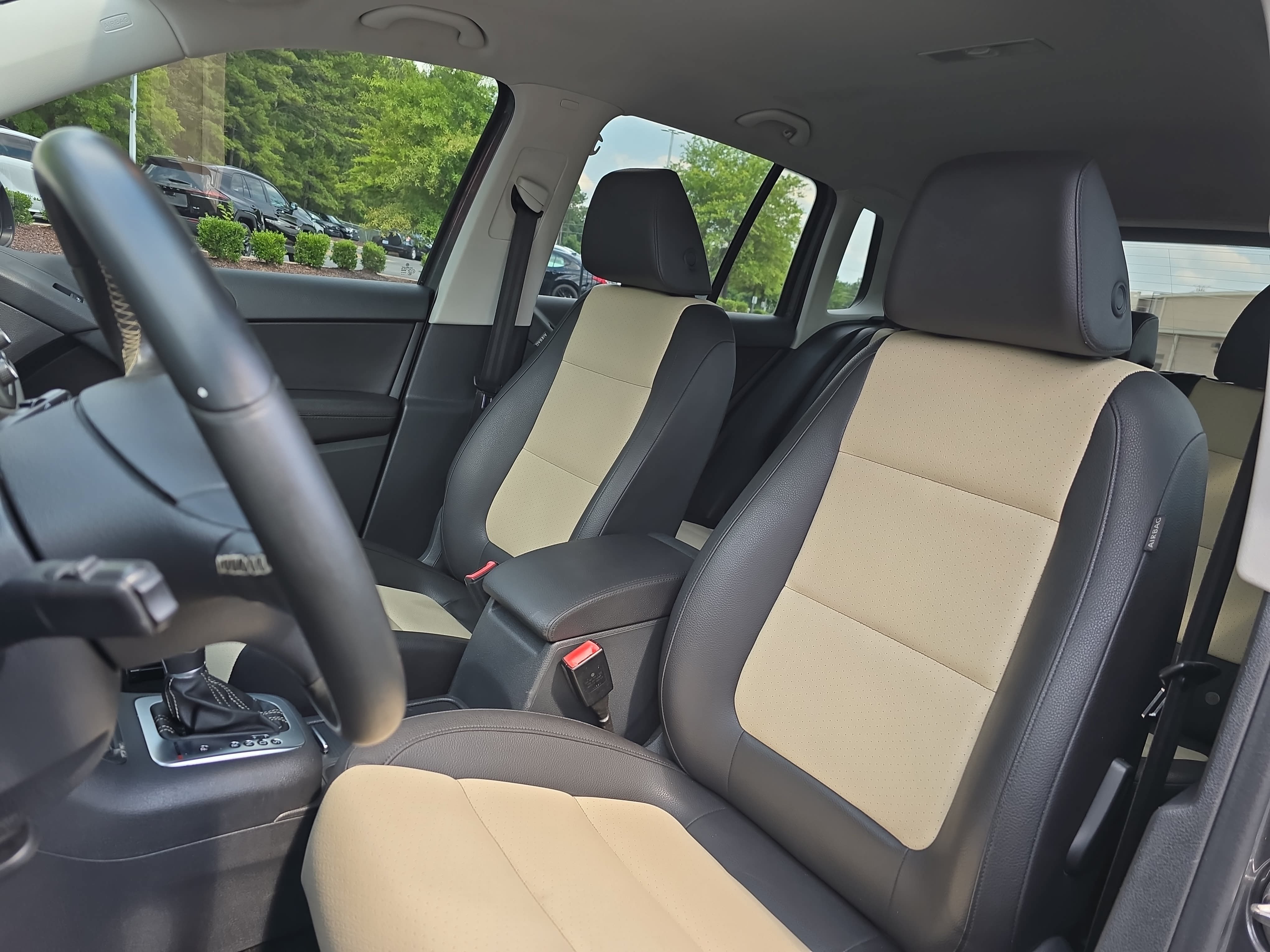 Used 2016 Volkswagen Tiguan S AWD/4WD image 14
