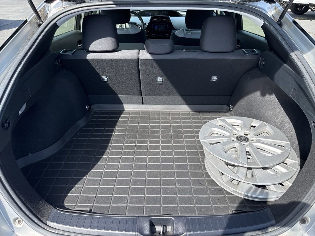 Used 2017 Toyota Prius Two image 27