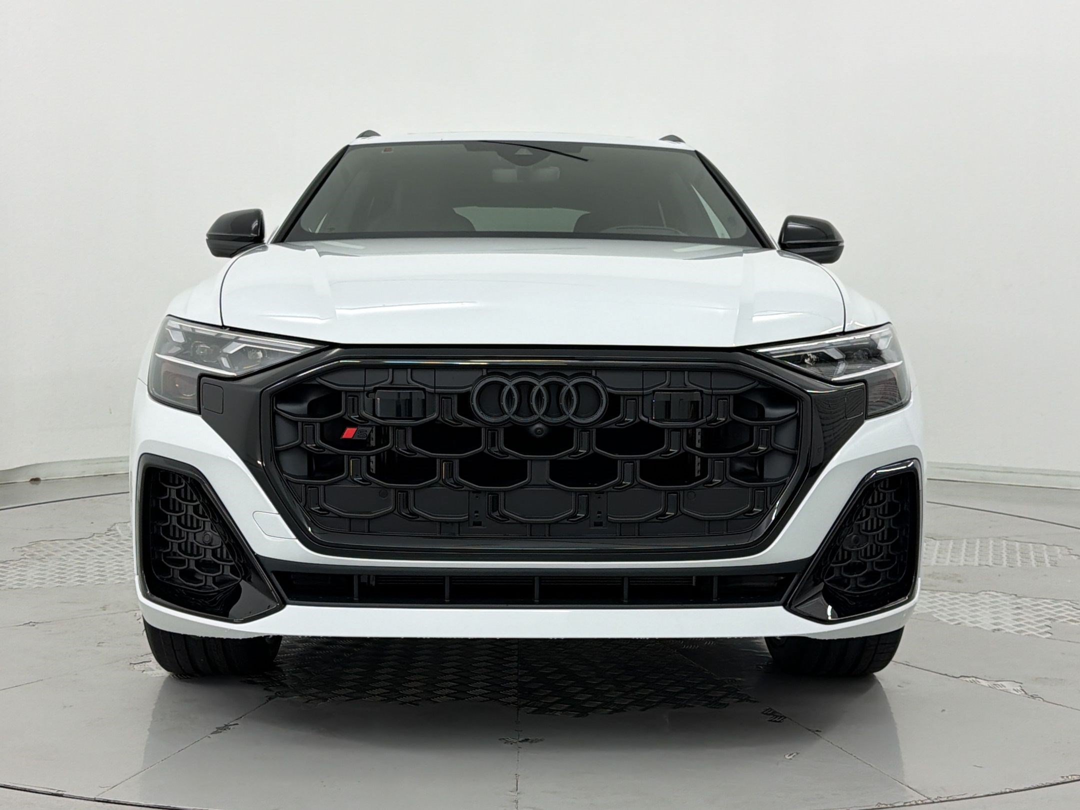 New 2026 Audi SQ8 Prestige AWD/4WD image 6