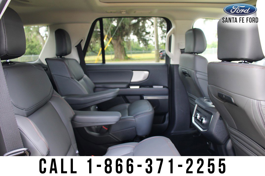 New 2025 Ford Expedition Active image 48