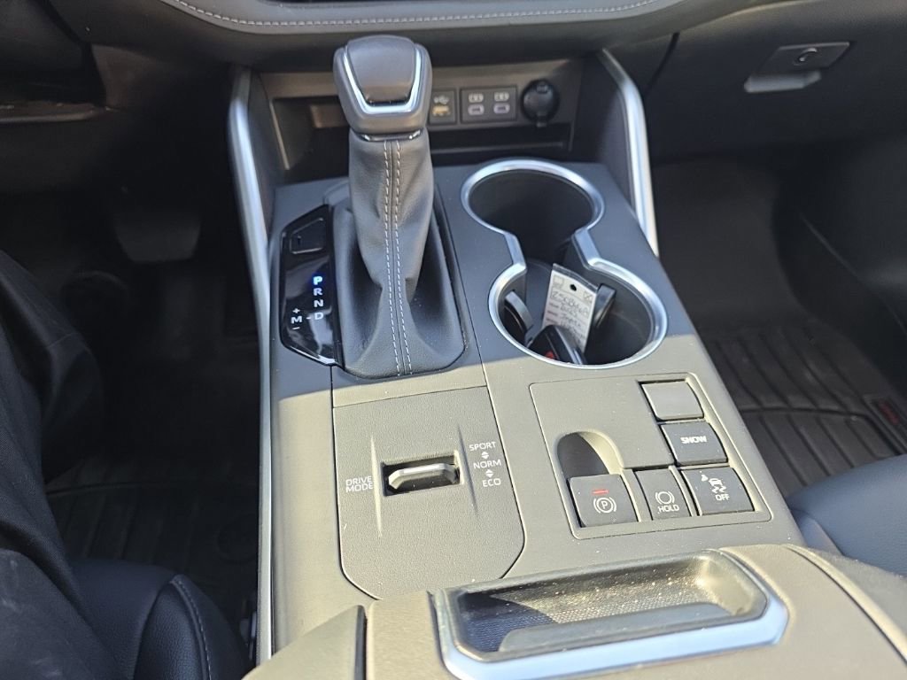 Used 2023 Toyota Highlander XSE image 18