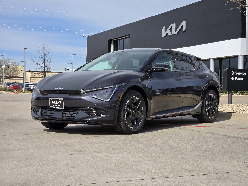 New 2025 Kia EV6 Wind image 2