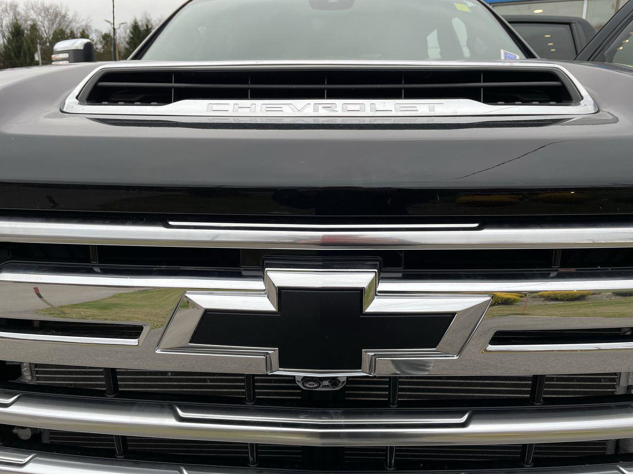 Certified 2024 Chevrolet Silverado 2500 High Country w/ Technology Package image 32