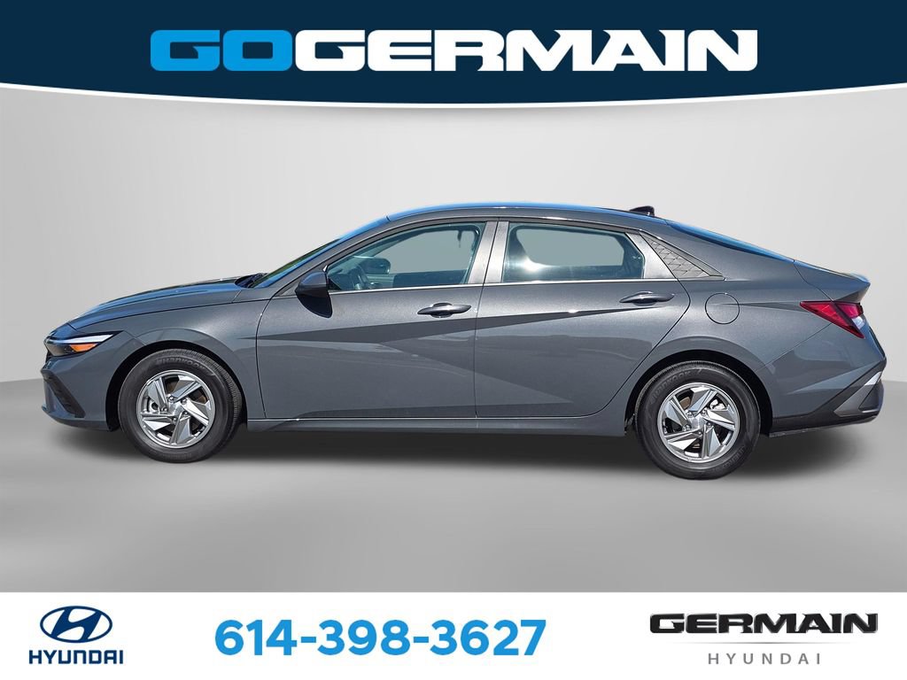 Certified 2026 Hyundai Elantra SE FWD image 12