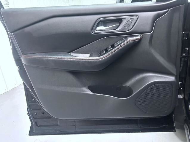 Certified 2025 Nissan Rogue SV w/ Rock Creek Premium Package AWD/4WD image 9