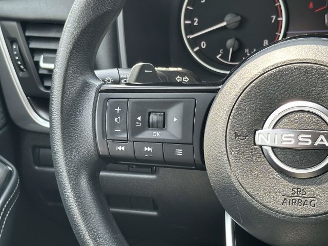 Used 2023 Nissan Rogue SV AWD/4WD image 23