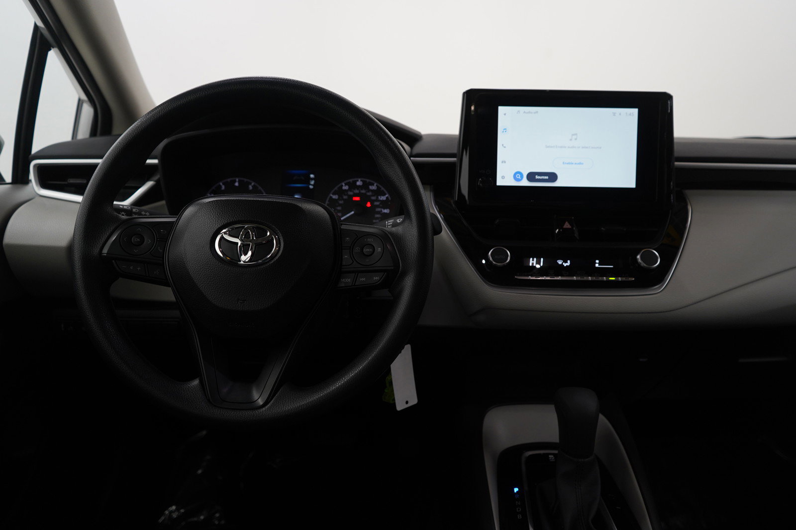 Used 2025 Toyota Corolla LE image 12