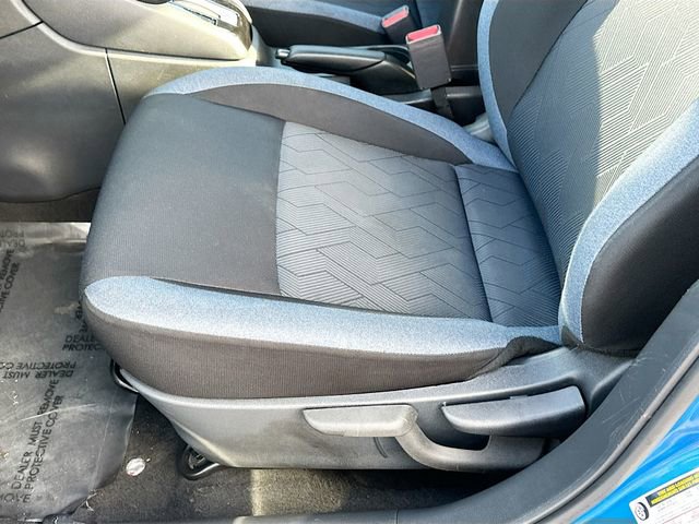 Used 2023 Nissan Versa SV image 17