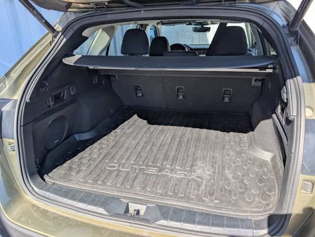 Used 2025 Subaru Outback Onyx Edition AWD/4WD image 15