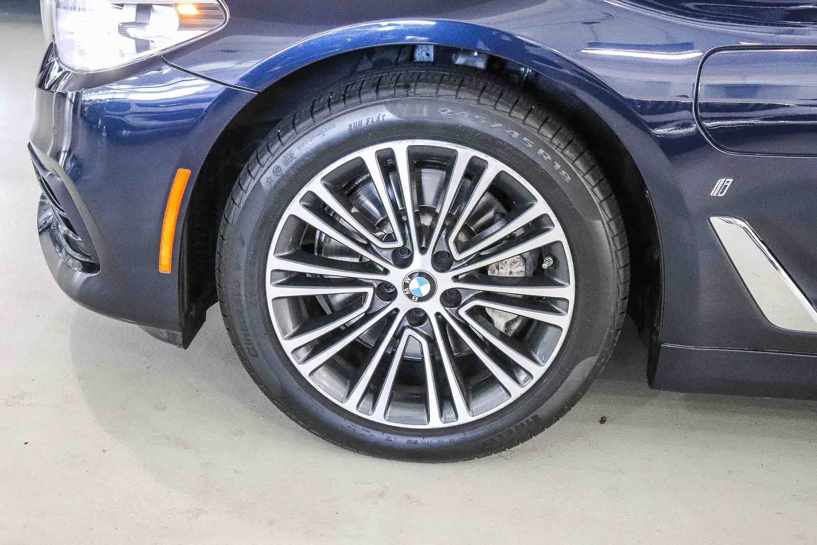 Used 2019 BMW 530e w/ Convenience Package RWD image 9