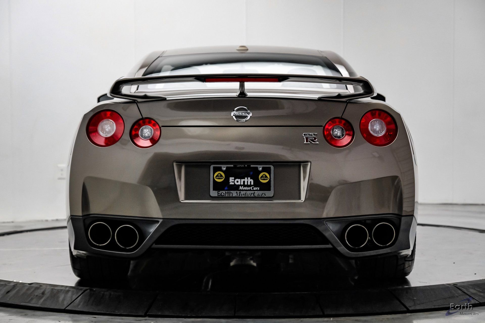 Used 2009 Nissan GT-R Premium image 15