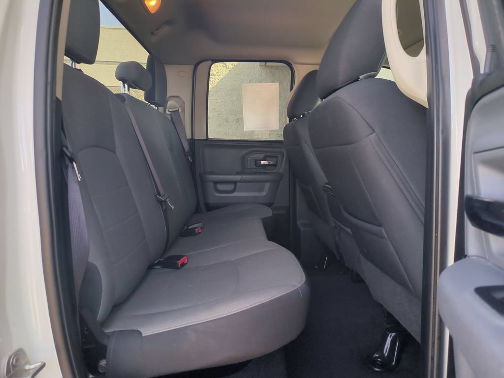 Used 2024 RAM 1500 Classic SLT AWD/4WD image 13