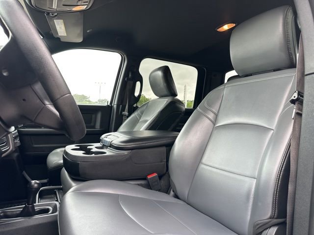 Used 2021 RAM 2500 Tradesman w/ Chrome Appearance Group AWD/4WD image 10